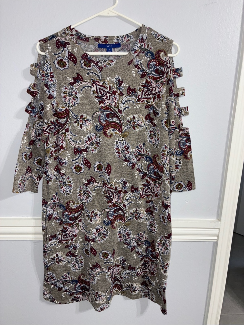 Apt. 9 Paisley Cutout Sleeve Shift Dress Medium Gray Burgundy w/ Pockets